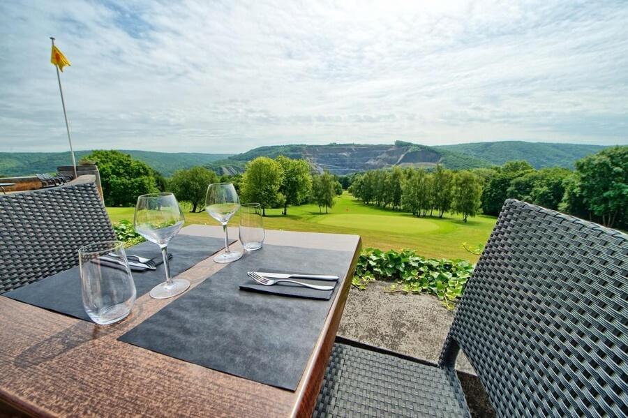 Le Logis Des Chenes, Superbe Bungalow Dans Quartier Residentiel Proche De Namur Wépion Εξωτερικό φωτογραφία