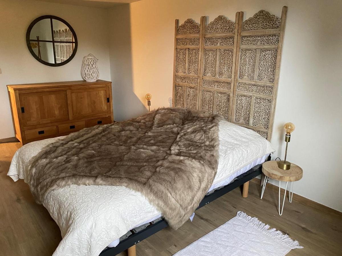Le Logis Des Chenes, Superbe Bungalow Dans Quartier Residentiel Proche De Namur Wépion Εξωτερικό φωτογραφία